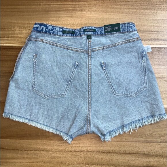Wild Fable Junior Teens Distressed Denim High-Waisted Shorts w/ Raw Hem Size 8 - Picture 6 of 14
